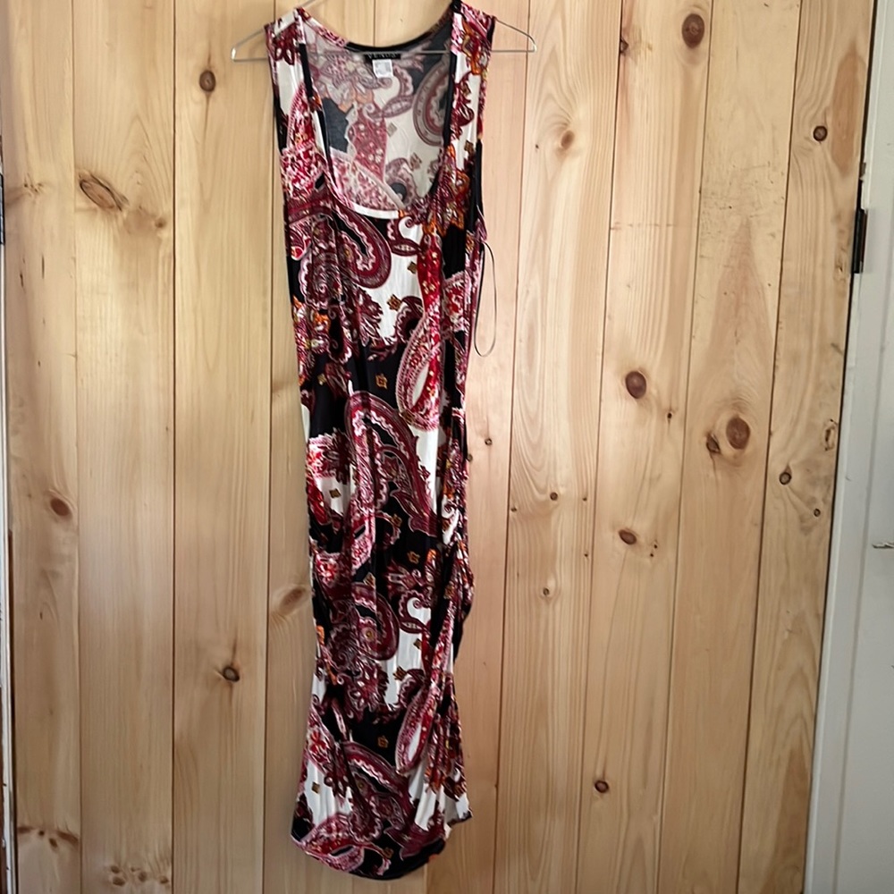 Sleeveless dress by Venus